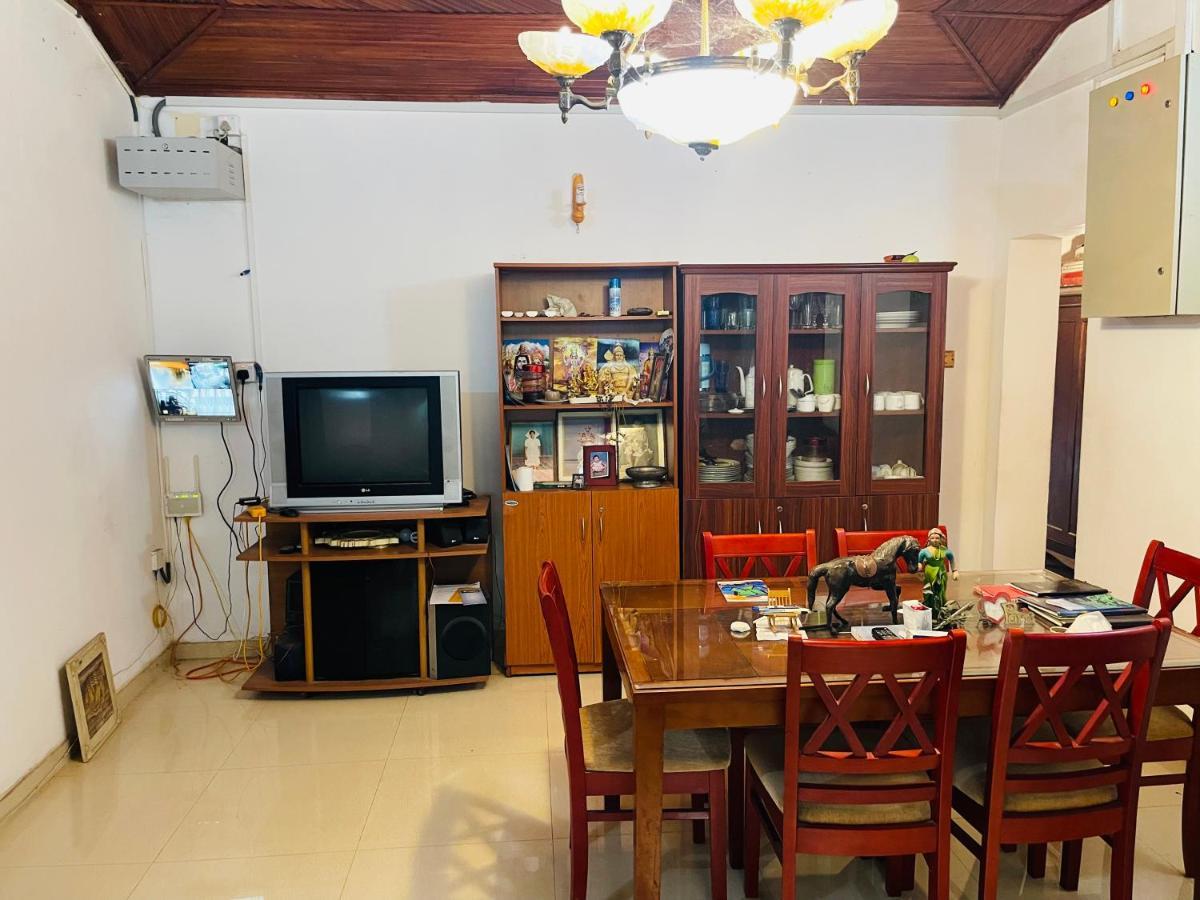 Mangala Lodge Kurunegala Esterno foto
