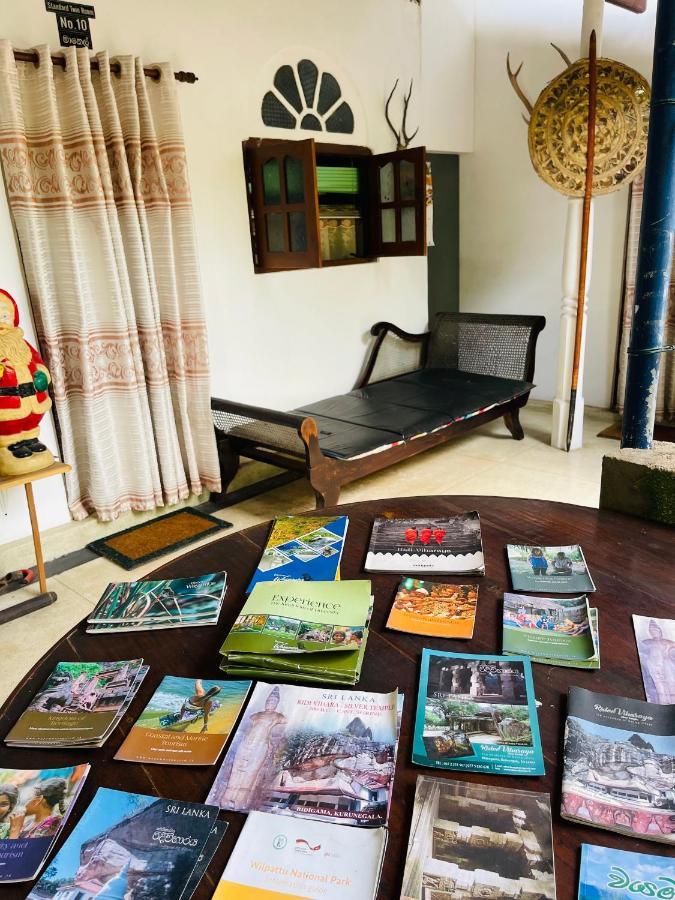 Mangala Lodge Kurunegala Esterno foto